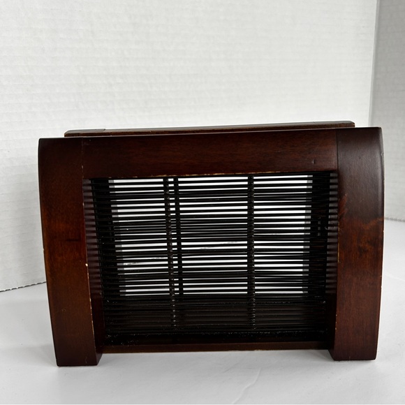 UMBRA Lavish Napkin Holder Chestnut - Picture 2 of 12